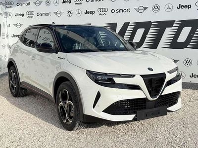 Nuova Alfa Romeo Junior Edizione Speciale 145 CV (106 kW) 2026 Bianco SUV