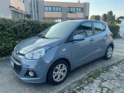 Usata Hyundai i10 Comfort 67 CV (49 kW) 2014 Grigio Utilitaria