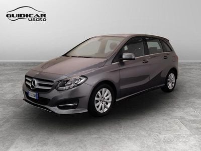 Usata Mercedes 180 Business 2018 Grigio Berlina