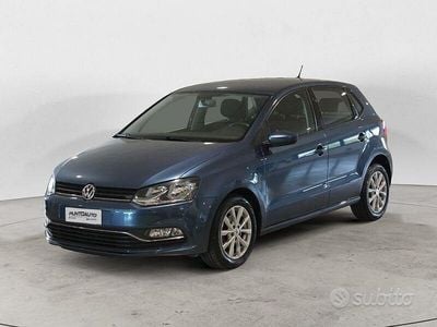 Usata VW Polo Comfortline 90 CV (66 kW) 2017 Blu Berlina