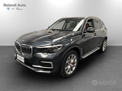 Usata BMW X5 xLine 340 CV (250 kW) 2022 Artik grau metallizzato SUV