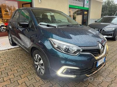 Usado Renault Captur Business 90 CV (66 kW) 2019 Azul SUV