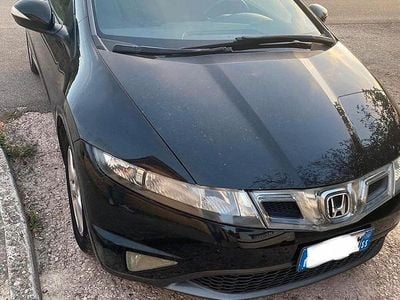 Usata Honda Civic 100 CV (73 kW) 2010 Nero Berlina