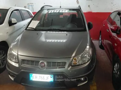 Usata Fiat Sedici 120 CV (88 kW) 2011 Grigio SUV