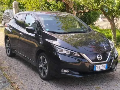 Usata Nissan Leaf N-Connecta 89 kW (122 CV) 2021 Nero Utilitaria