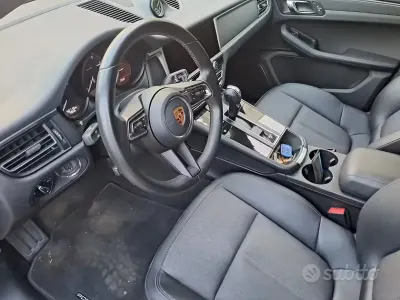 Usata Porsche Macan 265 CV (194 kW) 2022 Grigio SUV