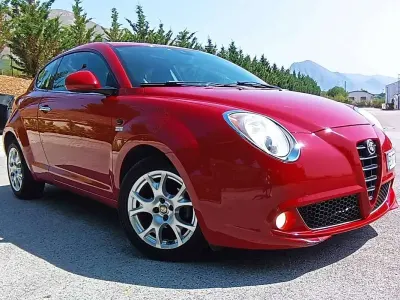 Usata Alfa Romeo MiTo Distinctive 105 CV (77 kW) 2014 Rosso Utilitaria