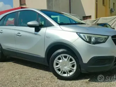 Usata Opel Crossland X 82 CV (60 kW) 2018 Grigio SUV