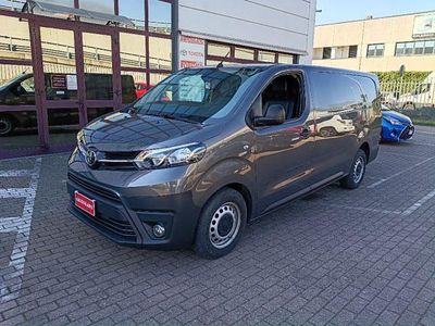 Begagnad Toyota Proace 122 HK (89 kW) 2021 Grå Minibuss