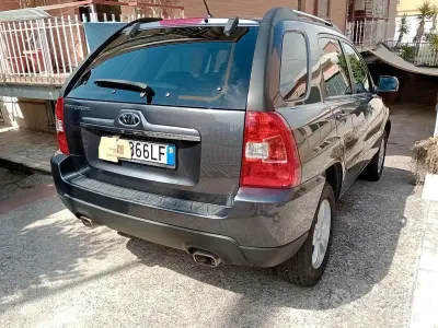 Usata Kia Sportage 141 CV (103 kW) 2009 Grigio SUV
