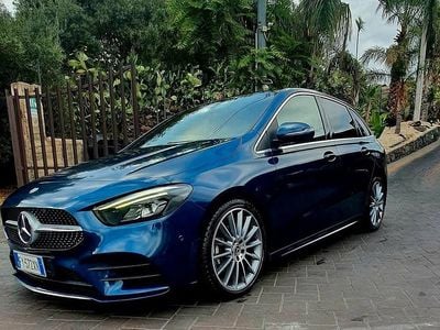 Usata Mercedes B180 AMG 109 CV (80 kW) 2019 Blu Monovolume