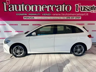 Begagnad Mercedes B180 Business 116 HK (85 kW) 2020 Vit Minibuss