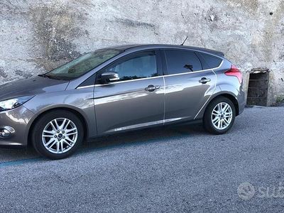 Usata 2012 Ford Focus Berlina | 6400 € (Buon prezzo)