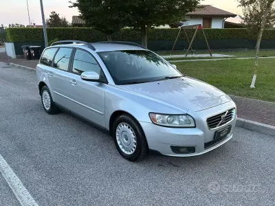Usata Volvo V50 Summum 109 CV (80 kW) 2008 Grigio Station wagon