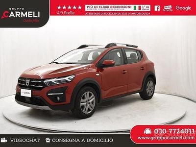 Begagnad Dacia Sandero Comfort 101 HK (74 kW) 2022 Röd Sedan