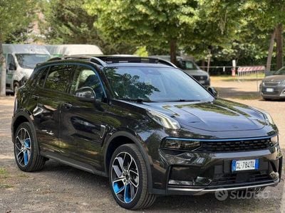 Lynk & Co 01