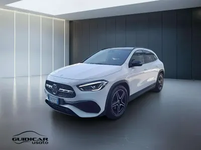 Usata Mercedes GLA200 Premium 150 CV (110 kW) 2021 Bianco SUV
