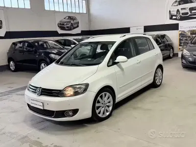 Usata VW Golf VI Highline 105 CV (77 kW) 2011 Bianco Utilitaria