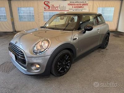 Usata Mini Cooper D 116 CV (85 kW) 2018 Grigio Utilitaria