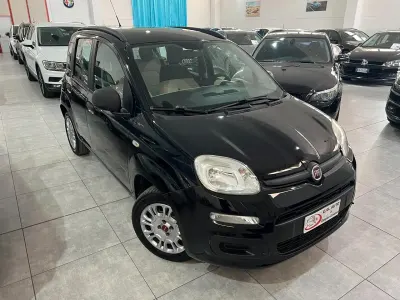 Usata Fiat Panda Lounge 75 CV (55 kW) 2013 Nero Utilitaria