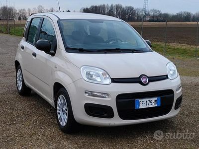 Usata Fiat Panda Lounge 69 CV (50 kW) 2016 Bianco Utilitaria