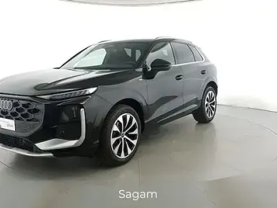 Nuova Audi Q3 S-Line 150 CV (110 kW) 2026 Nero mito metallizzato SUV