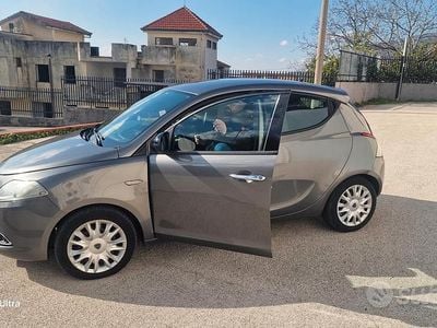 Usata Lancia Ypsilon Gold 2014 Grigio Utilitaria