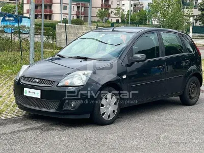 Gebraucht Ford Fiesta Ghia 75 PS (55 kW) 2008 Schwarz Kleinwagen