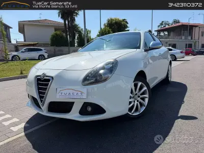 Usata Alfa Romeo Giulietta 140 CV (102 kW) 2012 Bianco Utilitaria