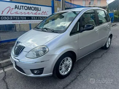 Usata Lancia Musa 95 CV (69 kW) 2012 Grigio Monovolume