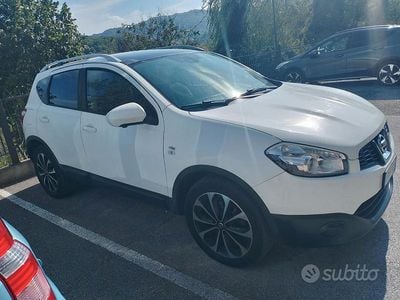 Usata Nissan Qashqai Tekna 117 CV (86 kW) 2013 Bianco SUV
