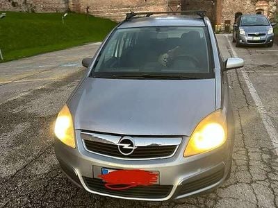 Usata Opel Zafira Enjoy 120 CV (88 kW) 2008 Monovolume