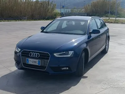 Usata Audi A4 Business 150 CV (110 kW) 2015 Blu Station wagon