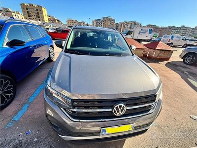 Usata VW T-Cross Style 110 CV (80 kW) 2021 Grigio SUV