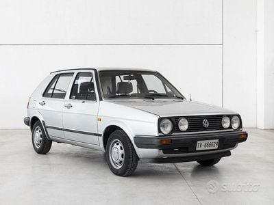 Begagnad VW Golf II 50 HK (36 kW) 1985 Grå Halvkombi