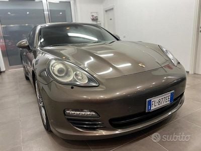Usata Porsche Panamera 4S 400 CV (294 kW) 2011 Marrone Berlina