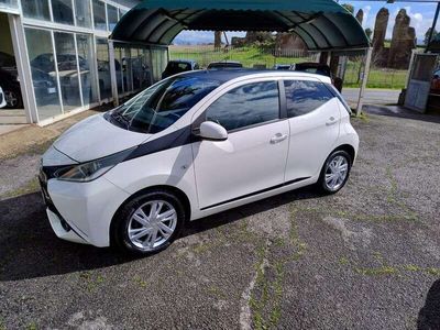 usata Toyota Aygo 5p 1.0 x-play