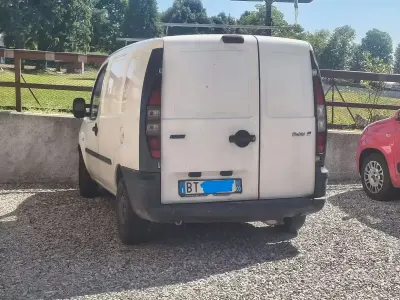 Usata Fiat Doblò 63 CV (46 kW) 2001 Bianco Monovolume