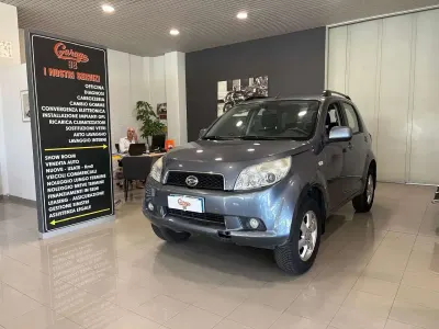 Usata Daihatsu Terios 86 CV (63 kW) 2007 Grigio metallizzato SUV