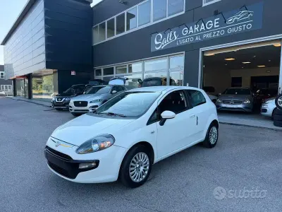 Usata Fiat Punto Evo 69 CV (50 kW) 2011 Bianco Utilitaria