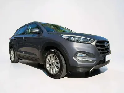 Usata Hyundai Tucson Comfort 116 CV (85 kW) 2016 Antracite(met.) SUV