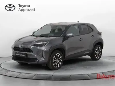 Usata Toyota Yaris Cross Trend 116 CV (85 kW) 2022 Grigio SUV