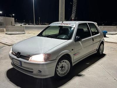 Usata Peugeot 106 101 CV (74 kW) 1997 Bianco Utilitaria