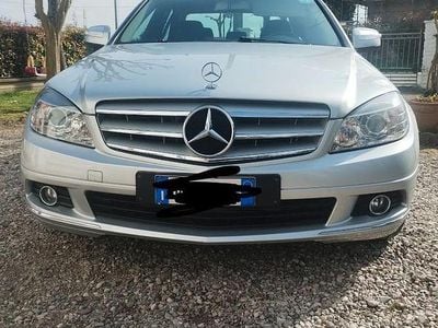 Usata Mercedes C220 Avantgarde 170 CV (125 kW) 2008 Argento Berlina