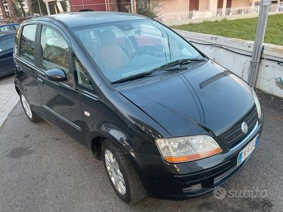 Usata Fiat Idea 95 CV (69 kW) 2004 Monovolume