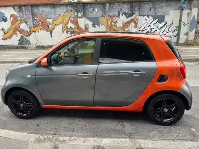 Usata Smart ForFour Edition #1 71 CV (52 kW) 2014 Grigio Utilitaria