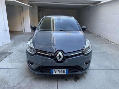 Usata Renault Clio IV Zen 90 CV (66 kW) 2019 Grigio Berlina