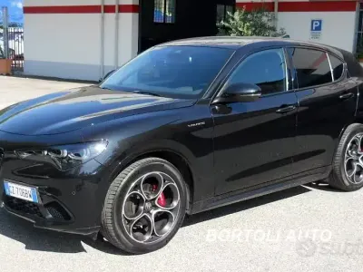 Usata Alfa Romeo Stelvio Veloce 209 CV (153 kW) 2025 Nero SUV