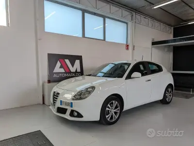 Usata Alfa Romeo Giulietta Business 105 CV (77 kW) 2015 Utilitaria