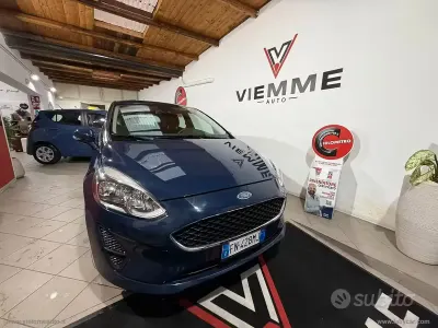 Usado Ford Fiesta Vignale 86 HP (63 kW) 2018 Azul Citadino